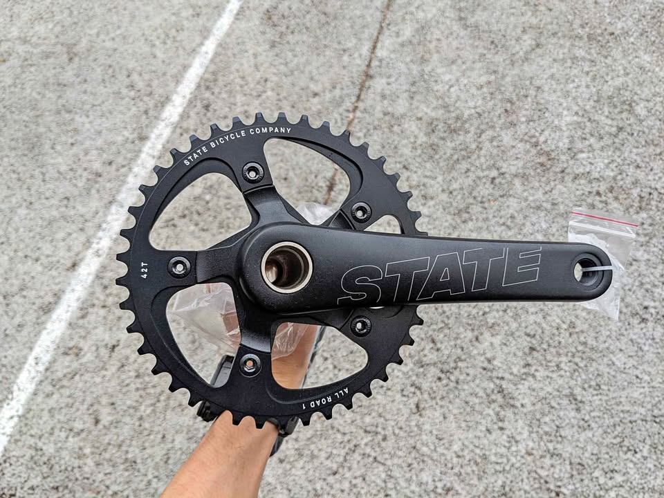State 165mm 1x Crankset (Gen 1) with 42t chainring + BSA BB.